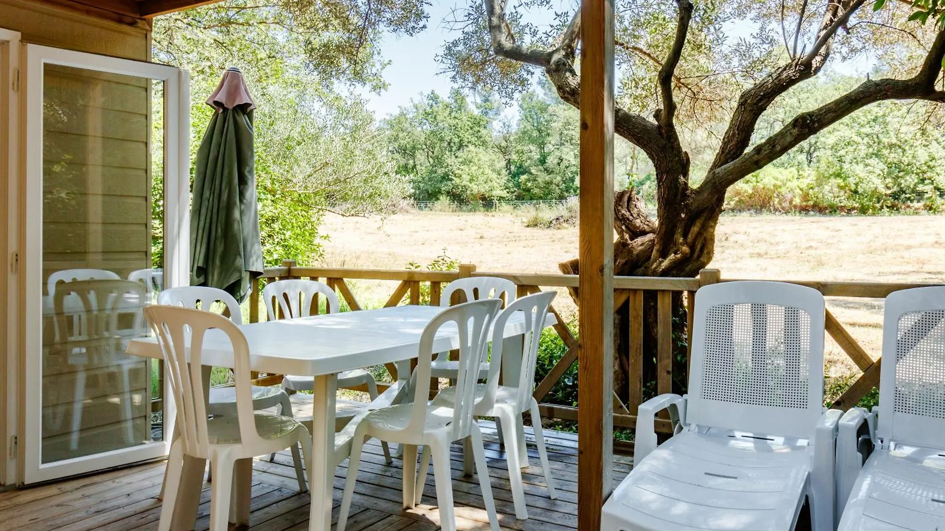 Campsite Le Beau Veze Hotel Carqueiranne